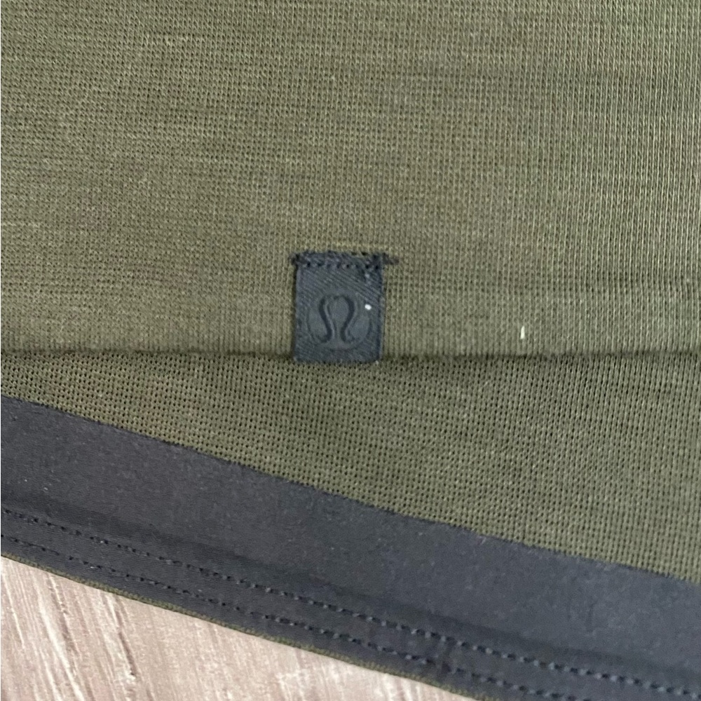 Lululemon women’s tank